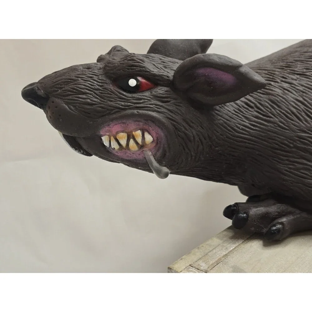 NEW Spooky Extra Large Ashland Halloween Ferocious Rat Prop Scary Haunted House